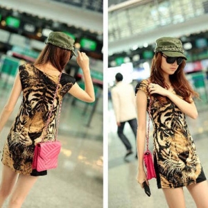 Women's Round Neck Sleeveless Long T-Shirt with Tiger Pattern